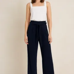 Pantaloneta azul oscuro 