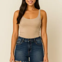 Short de mezclilla oscura 
