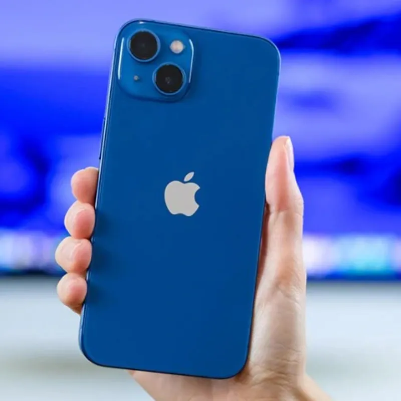iPhone 13 Blue